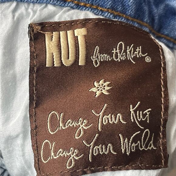 KUT - The Katy Boyfriend Jeans, Casual, Weekend, Coastal, Whiskering, 8 (31”) - Picture 6 of 7